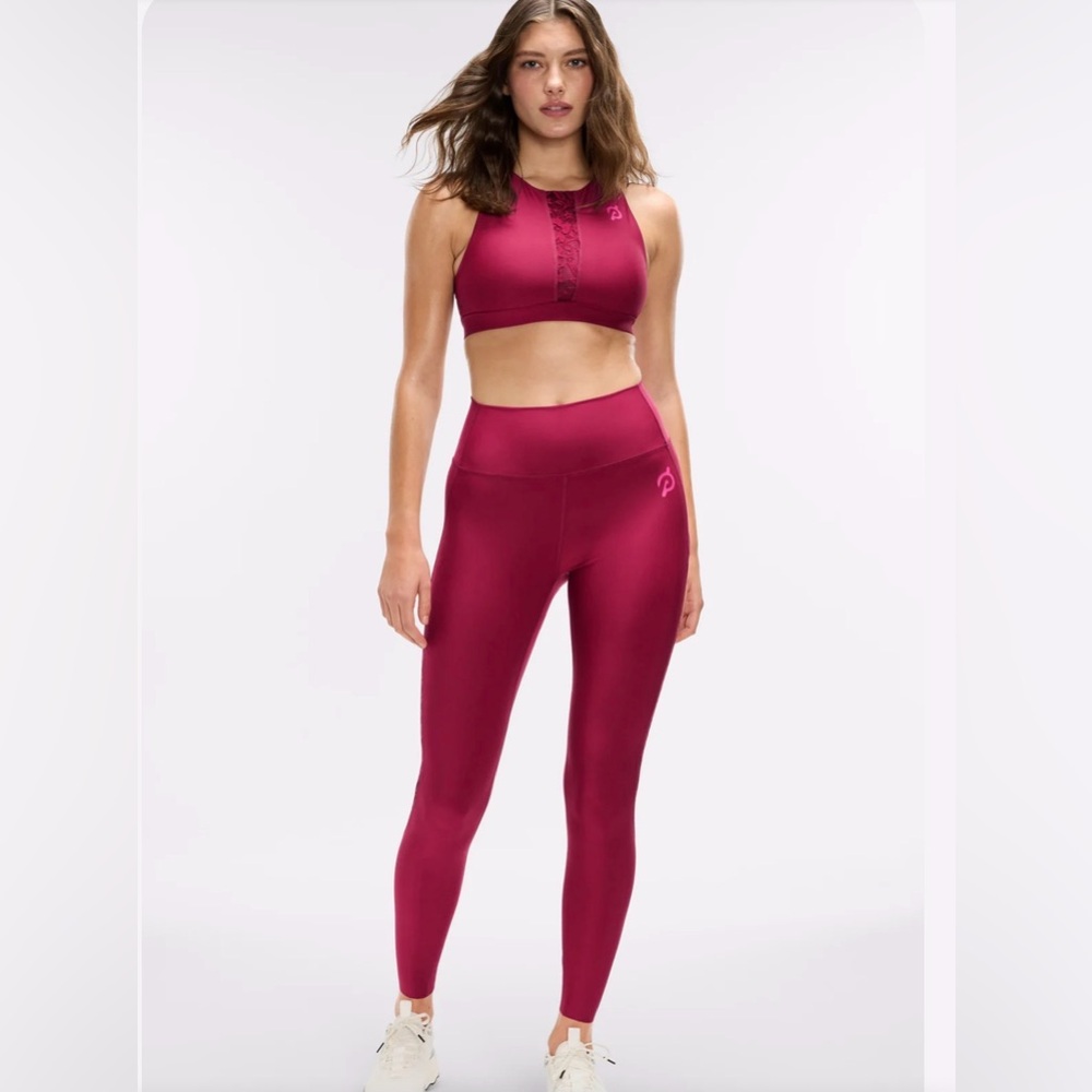Peloton Matching Set | Bra M + Leggings S | Berry Red | Lace Detail ❤️